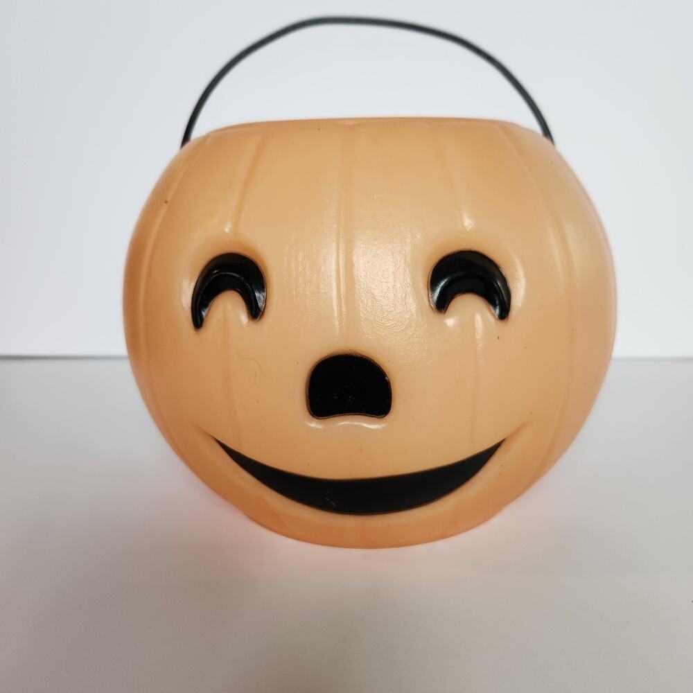 Vintage 87 Burger King Halloween Pumpkin Blow Mold Plastic Trick-or-Treat Pail